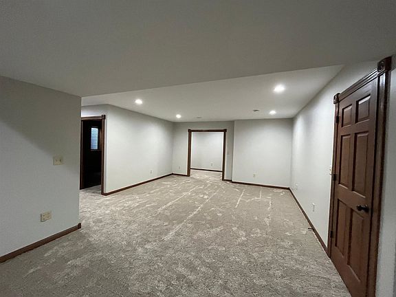 4th image of 1903 Aspen Ct