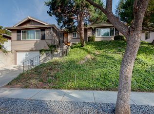 943 W Hillcrest Blvd, Monrovia, CA 91016