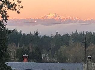 12740 Vista Dr NE, Poulsbo, WA 98110