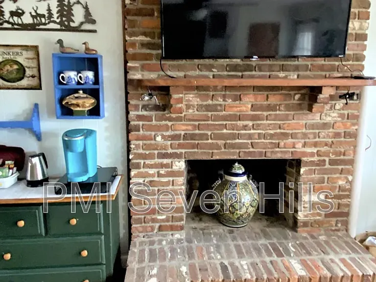 18828 Star Hill Ln — Photo 7