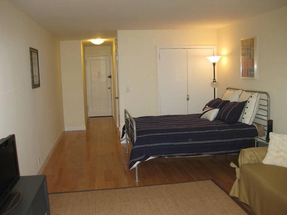 1st image of 180 Thompson St APT 3D