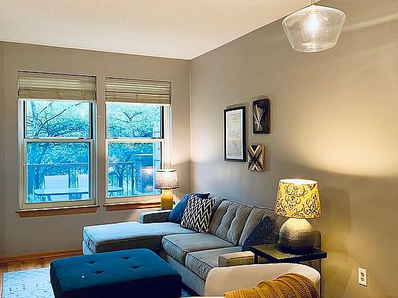 natural living room light