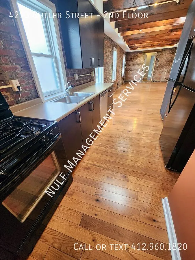 1 bed, 1 bath + bonus room in Lawrenceville — Photo 2