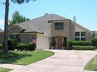 1st image of 134 Lake Point Dr