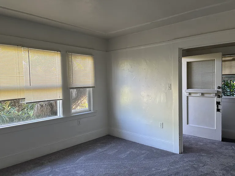1943 8th Ave #1943 — Photo 1