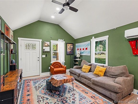 2nd image of 1803 E 8th Street
