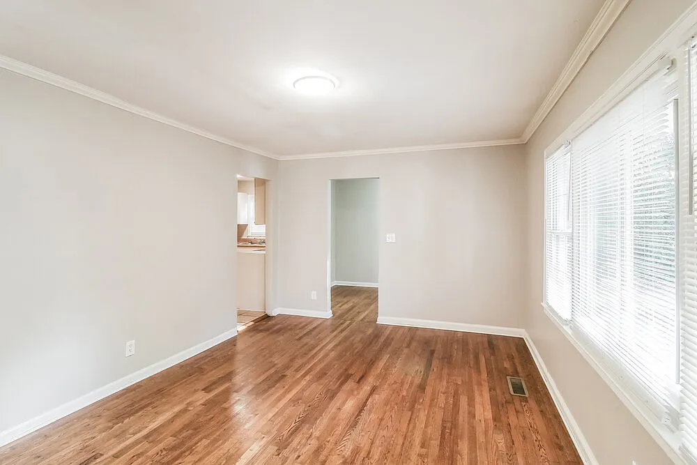 3 bed, 2.0 bath, 1208 sqft, $1,660 — Photo 3
