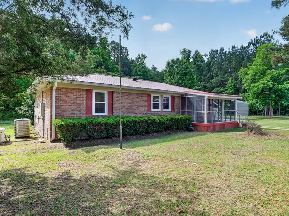 1105 County Line Rd, Cross, SC 29436