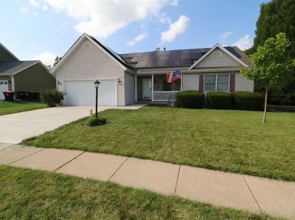 1905 Fieldstone, Washington, IL 61571