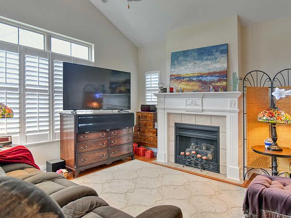 5th image of 4939 Willow Bluff Cir