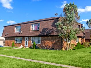 1020 9th St #3, Harvard, IL 60033