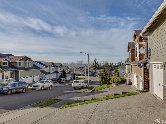 4th image of 6911 38th Pl NE