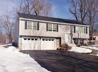 3 Greenwich St, North Attleboro, MA 02760
