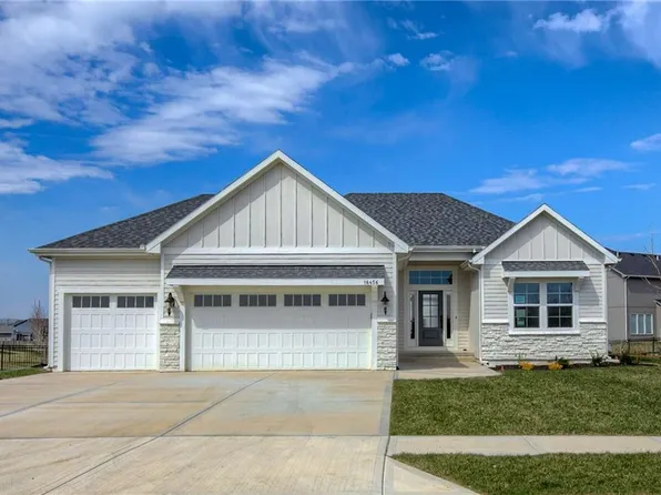 16456 Ingalls St, Gardner, KS 66030