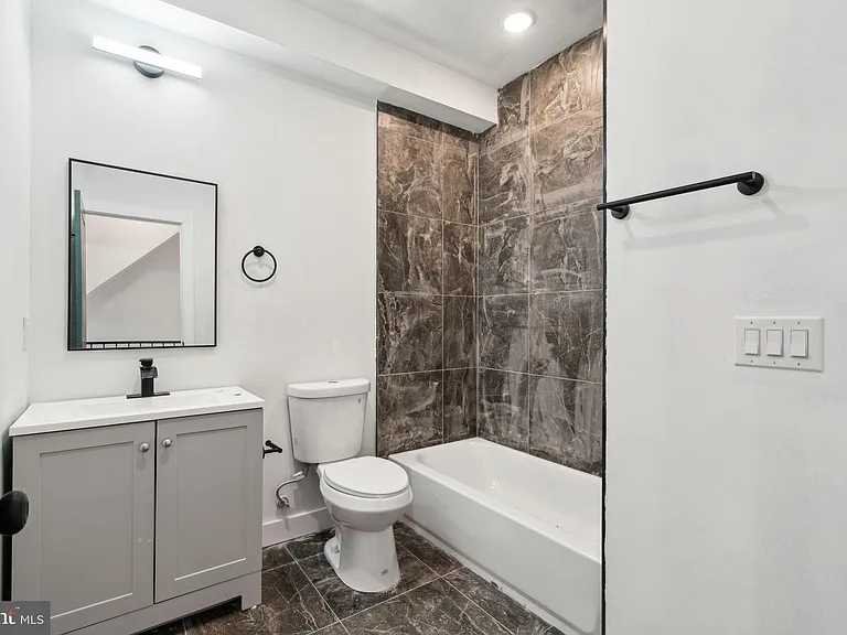 4163 Mantua Ave #2 — Photo 11