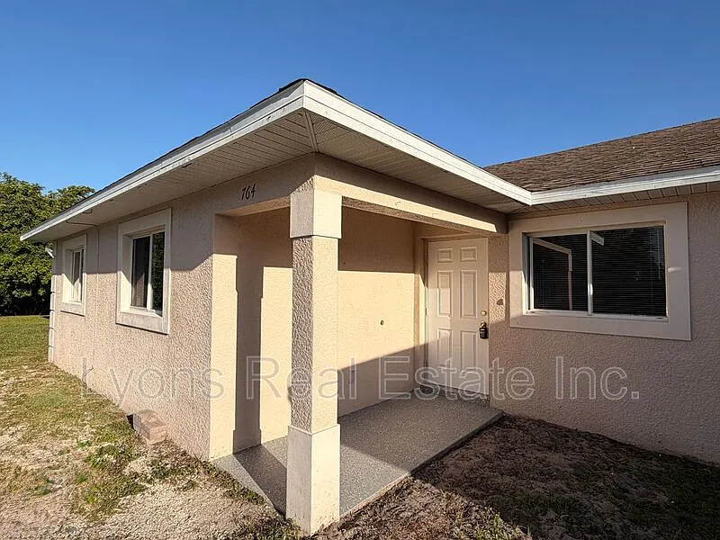 Building Photo - 764 Gallo Ave S