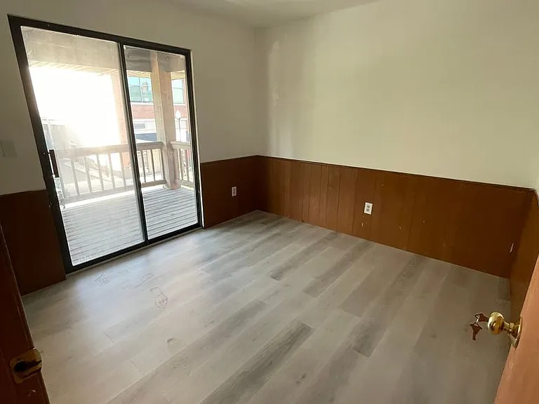 50 E 11th Ave — Photo 51