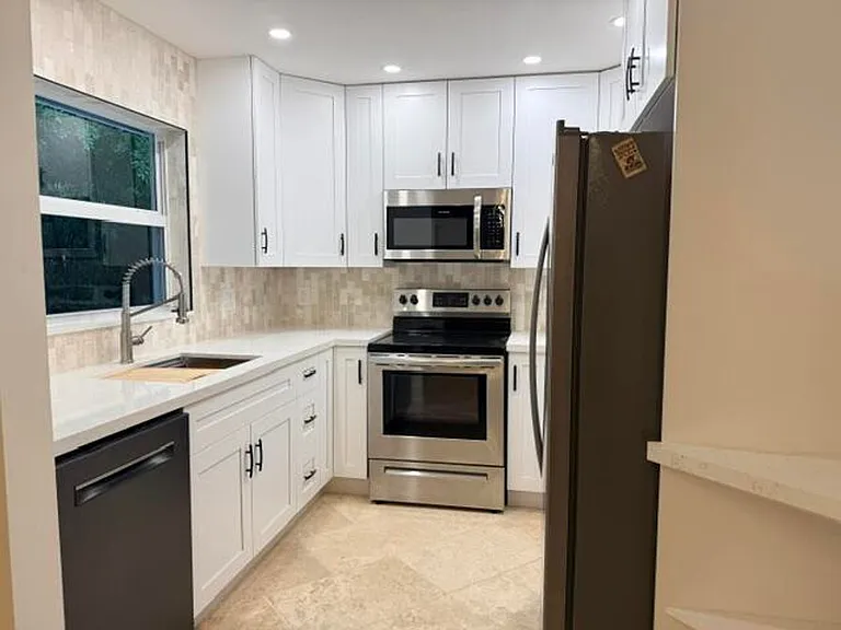 550 SW Natura Ave #550 — Photo 19
