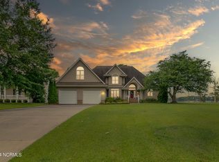 107 River Dr, Hertford, NC 27944