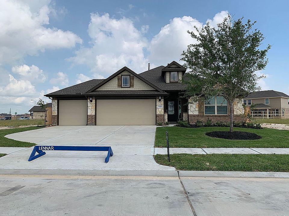 1st image of 20210 Maple Landing Dr