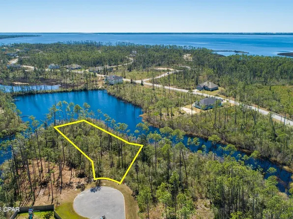 800 Buoy Ct, Panama City, FL 32404