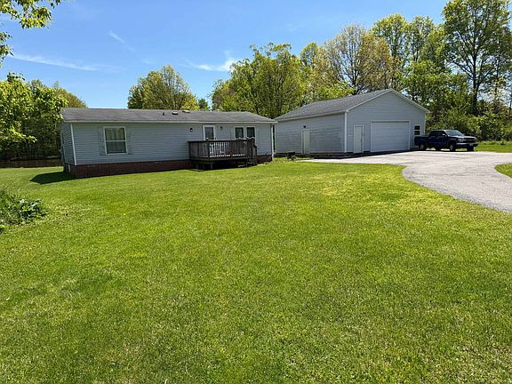 4th image of 3647 S Newton Falls Rd