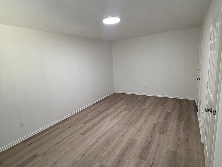 7865 Squire Ln — Photo 5