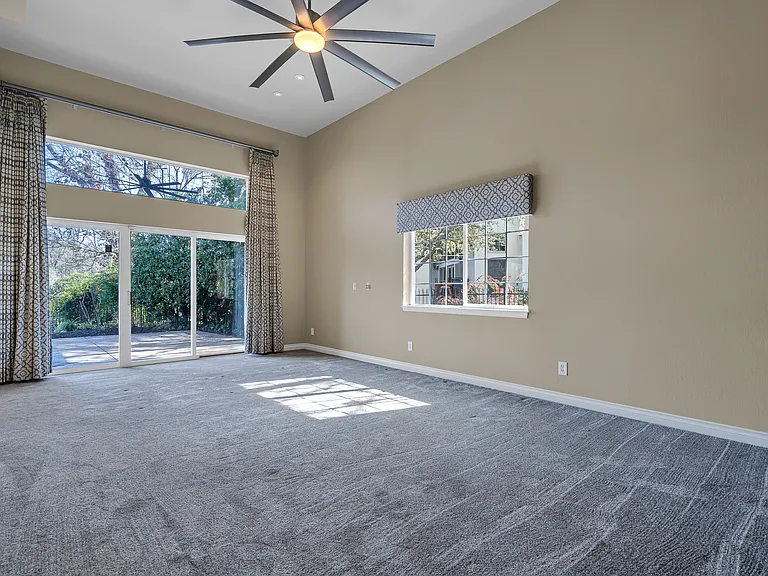 3857 Eagle Pkwy — Photo 37