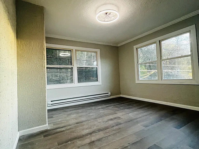 212 E Main St #3 — Photo 8