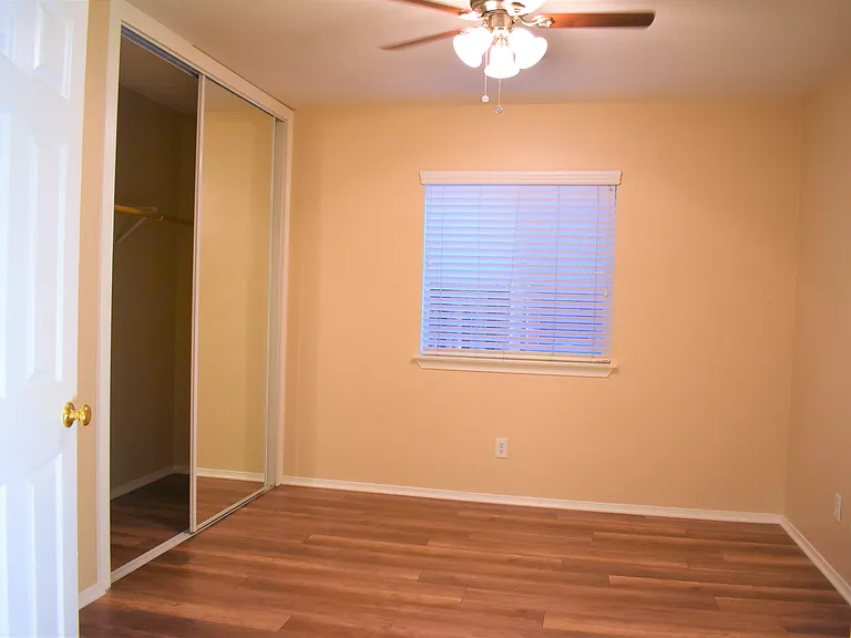 38109 Floricita St — Photo 14
