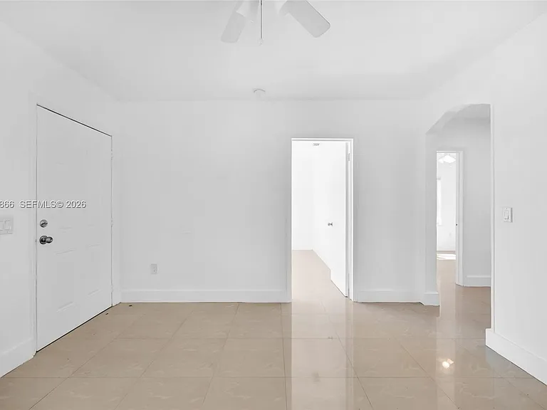 555 NW 90th St #EL — Photo 17