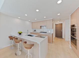 2780 Valley Centre Ave #504, North Vancouver, BC V7J 0C4