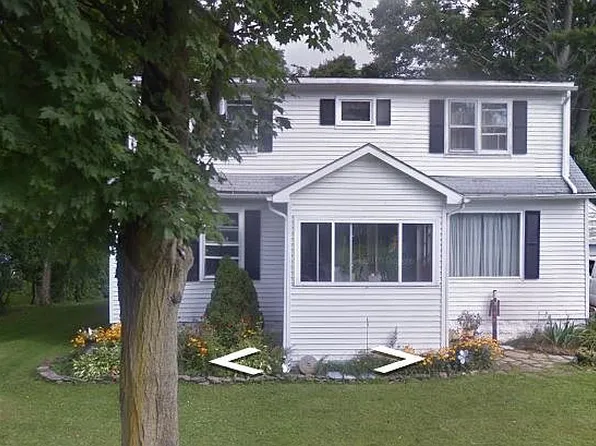 45 Elm St, Mc Graw, NY 13101