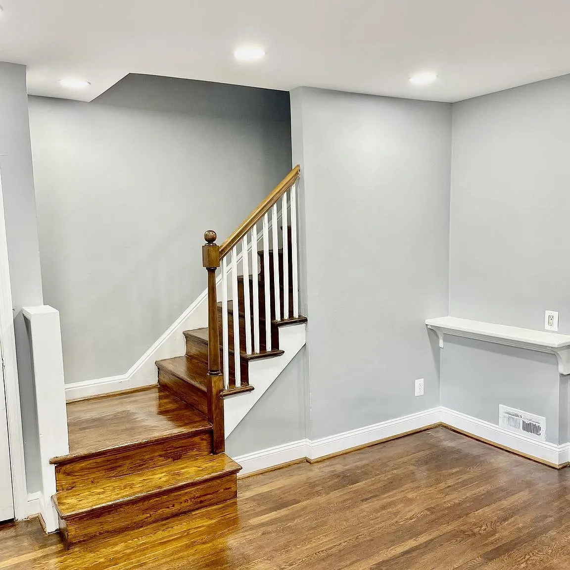 2 bed, 992 sqft, $3,800 — Photo 4