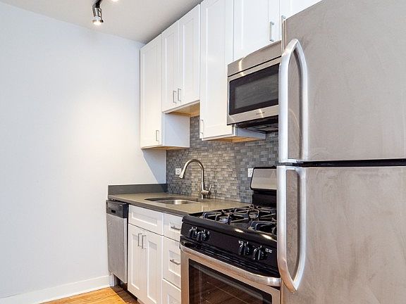 5th image of 2834 W Palmer St APT 105