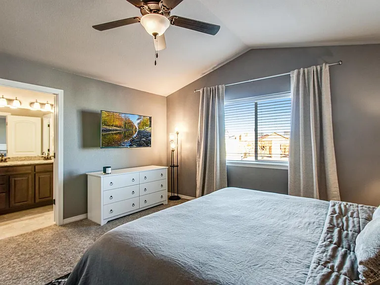 Spacious master bedroom