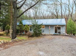 881 Rockdale Rd, Butler, PA 16002