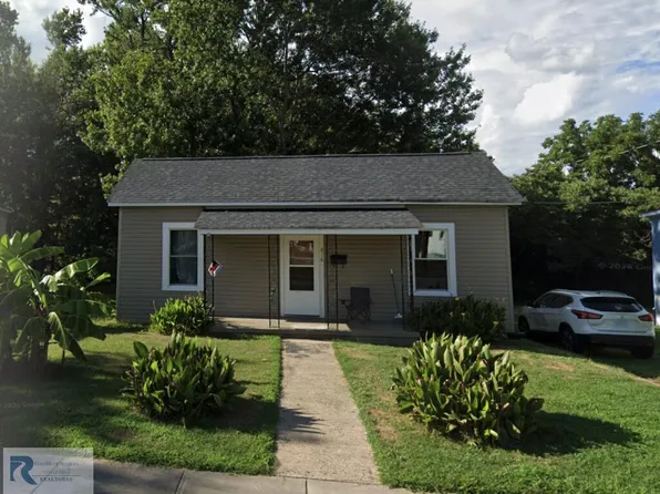 816 Hughes St, Danville, VA 24541