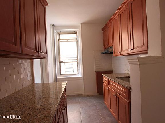 2nd image of 11132 76th Ave APT 5K