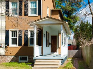 315 Penn St, Riverton, NJ 08077