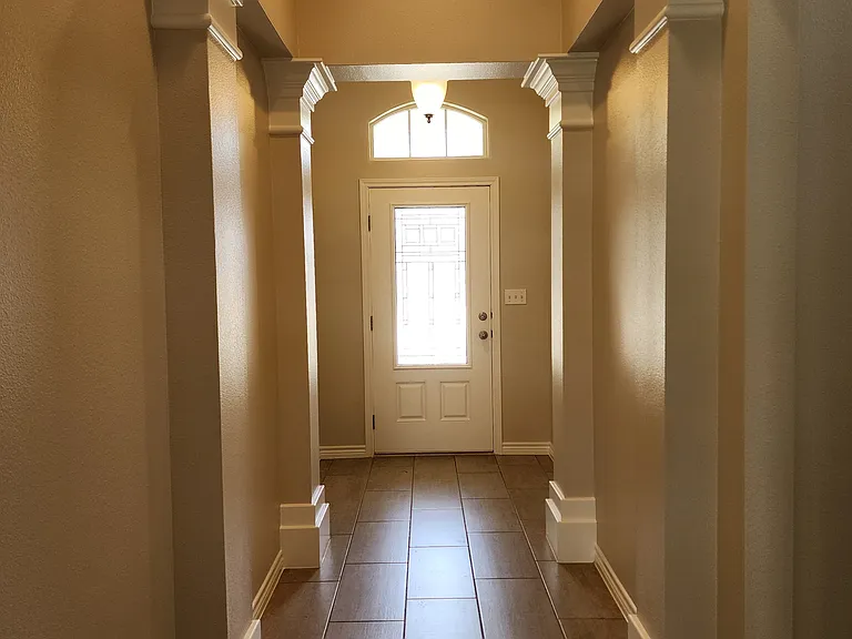 2233 Ibis St — Photo 2