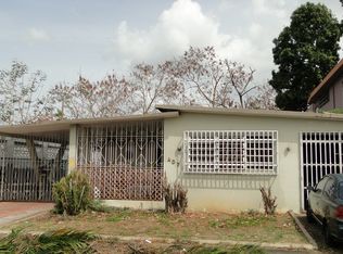 AD 7 Edme #, Bayamon, PR 00959