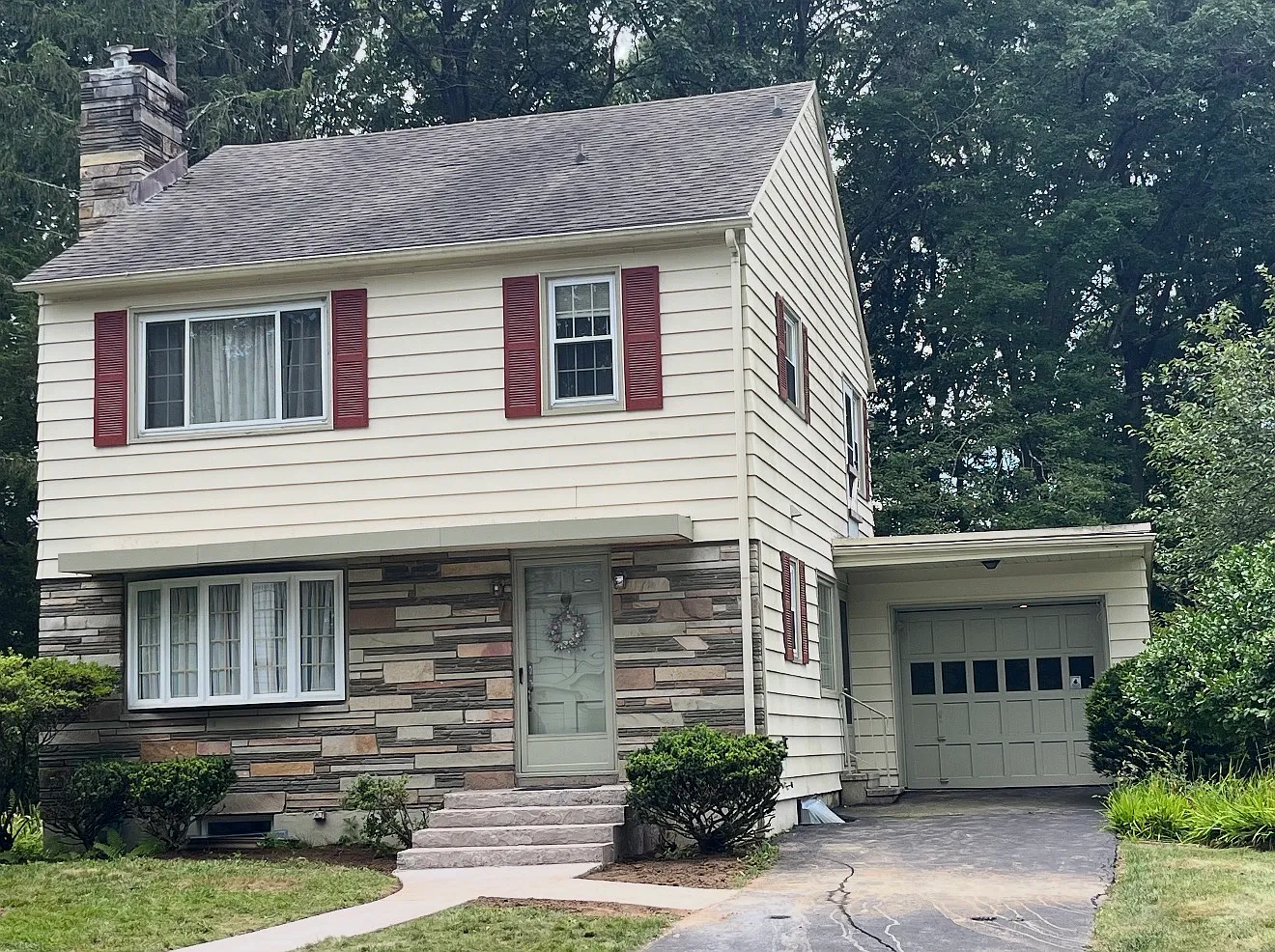 3 bed, 1344 sqft, $2,000 — Photo 3