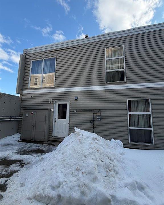 1st image of 21 S Macdonald Dr #1509