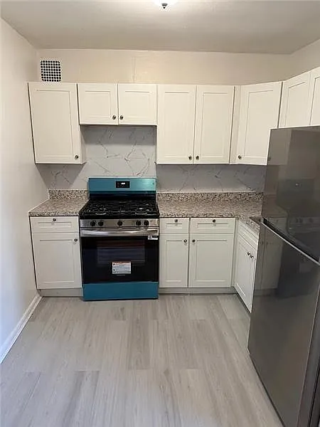 2872 Brighton 4th St #2
