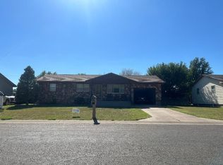 1510 N Countryside Dr, Liberal, KS 67901