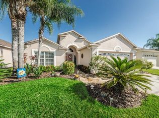 11843 Yellow Finch Ln, New Port Richey, FL 34655