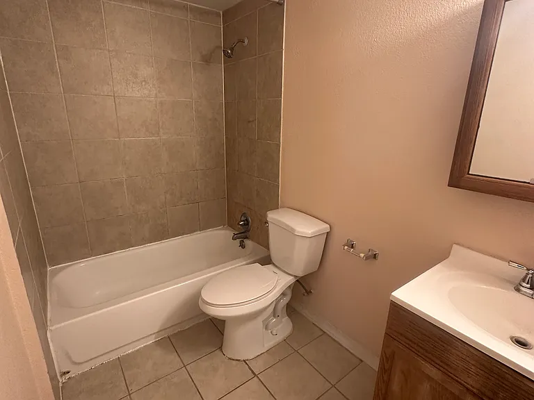 814 Julian St — Photo 26