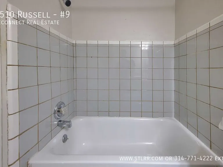 3510 Russell Blvd #9 — Photo 6