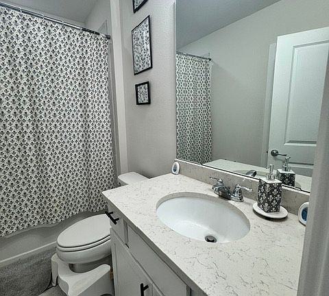 5th image of 30563 Thunderbird Dr